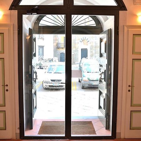 Dimora Dei Guelfi Luxury Rooms Λούκα Εξωτερικό φωτογραφία