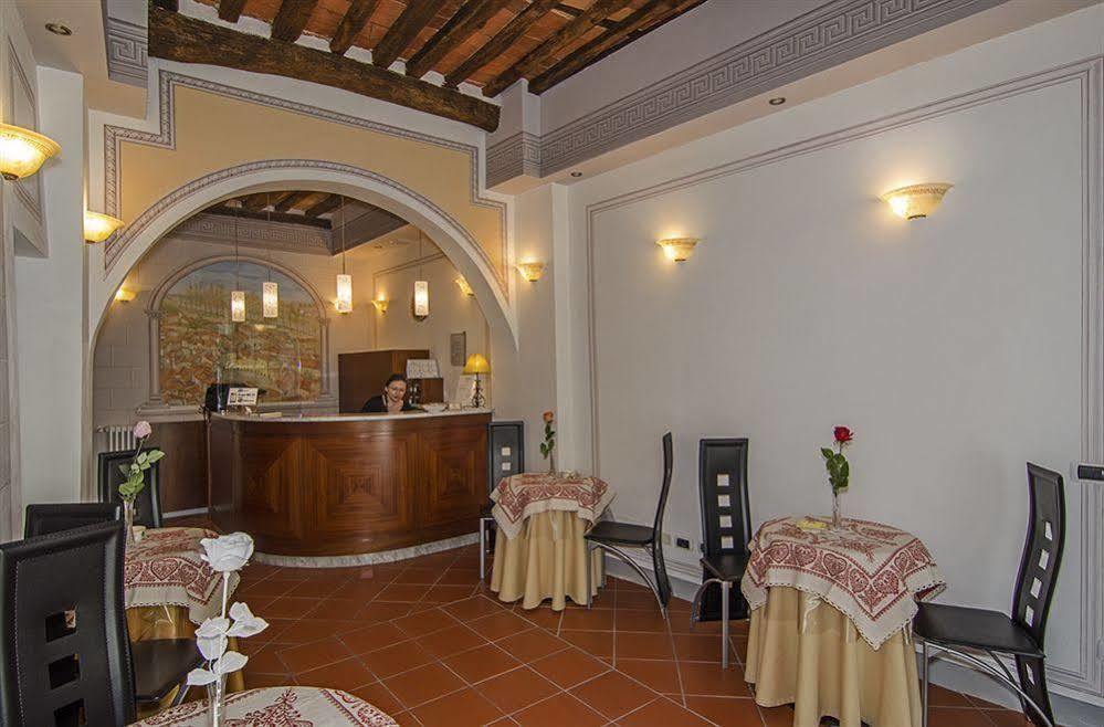Dimora Dei Guelfi Luxury Rooms Λούκα Εξωτερικό φωτογραφία